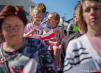 009_Prezydent Karol Nawrocki_Uroczyste podniesienie Flagii Państwowej na wieży zegarowej Zamku Królewskiego_02-05-2026_MWB20262.jpg.JPG