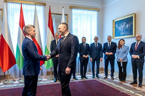 001_Prezydent_Karol_Nawrocki_spotkanie_Premier_Wegier_Peter_Magyar_20260520_MWB11646.jpg