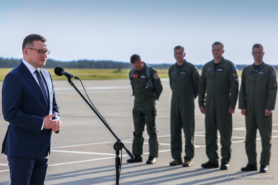 006_Minister_Pawel_Szefernaker_ladowanie_samolotow_F_35_Lask_20260522_MB2_3418.jpg
