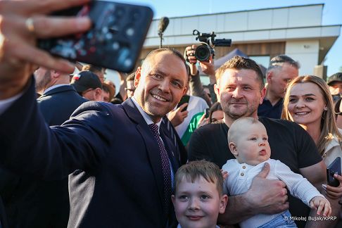 014_Prezydent_Karol_Nawrocki_wizyta_Gmina_Bielany_20260522_MWB16559.jpg