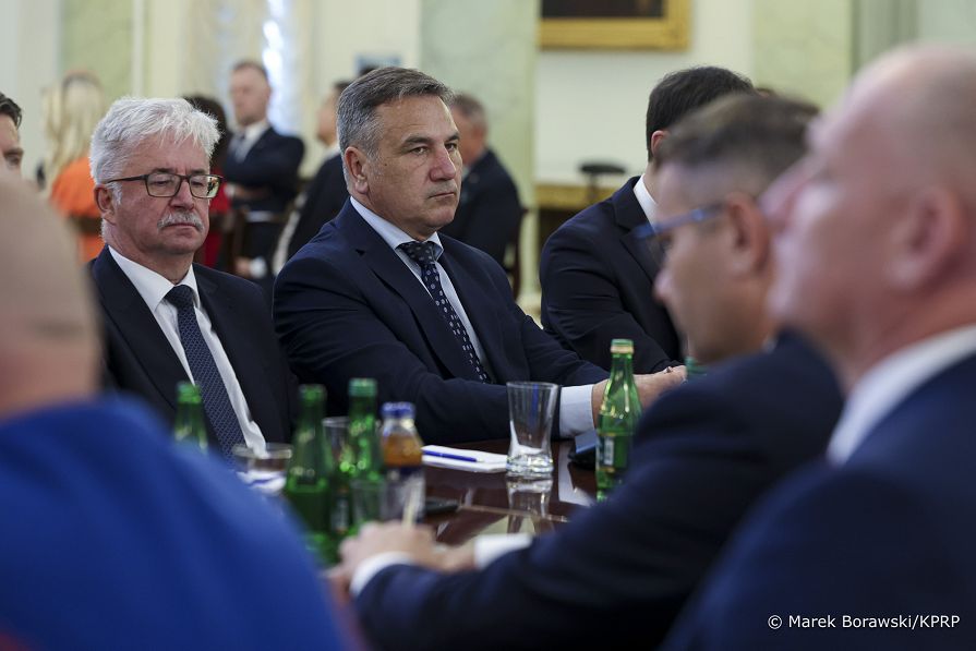 17_Adam_Andruszkiewicz_Rada_ds_Samorzadu_20260526_MB2_3786.jpg
