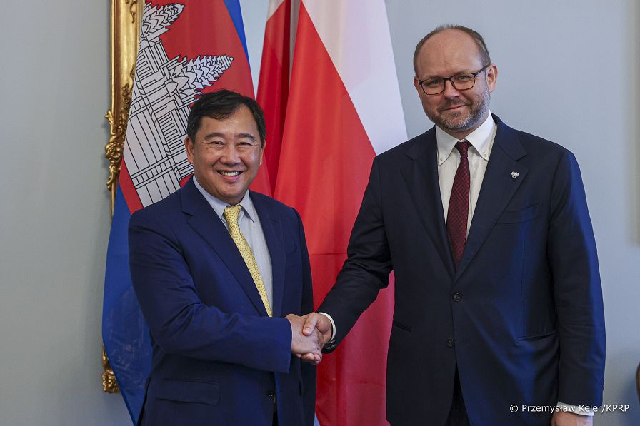 02_Marcin_Przydacz_Suoa_Yara_przedstawiciel_Zgromadzenie_Narodowe_Krolestwo_Kambodzy_20260526_PK1_2059.jpg