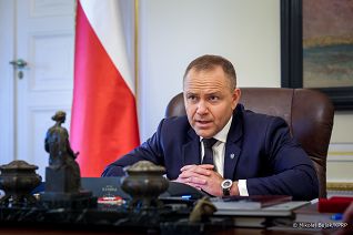 002_Prezydent_Karol_Nawrocki_rozmowa_telefoniczna_Prezydent_Republiki_Estonii_20260526_MWB17576.jpg