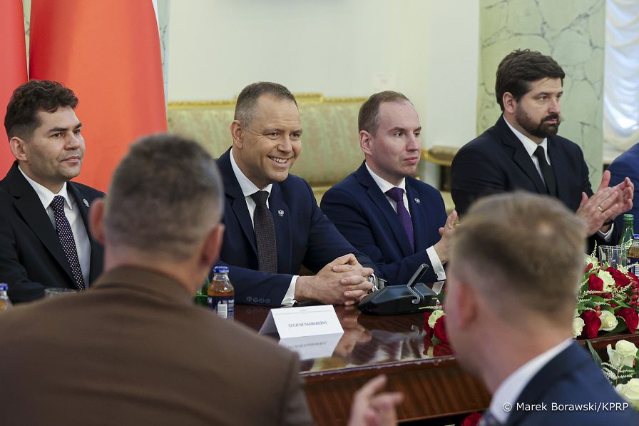 22_Adam_Andruszkiewicz_Rada_ds_Samorzadu_20260526_MB2_3868-1.jpg
