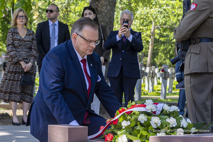 10_Jozef_Kasprzyk_Powazki_20260526_2026.05.26 Dzien Matki Skladanie_10.jpg