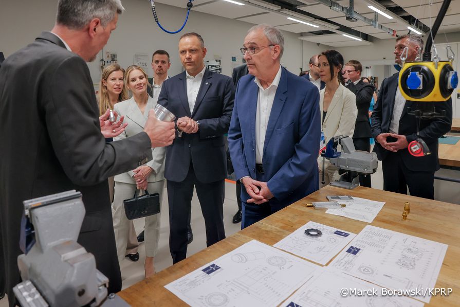 009_Para Prezydencka_Wizyta na Politechnice Federalnej w Lozanie_28-05-2026_MB1_9364.jpg.JPG