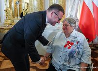 023_Prezydent Karol Nawrocki_Piewsza Dama Marta Nawrocka_Uroczystość wręczenia odznacze państwowych_03-05-2026_PK1_4415.jpg.JPG