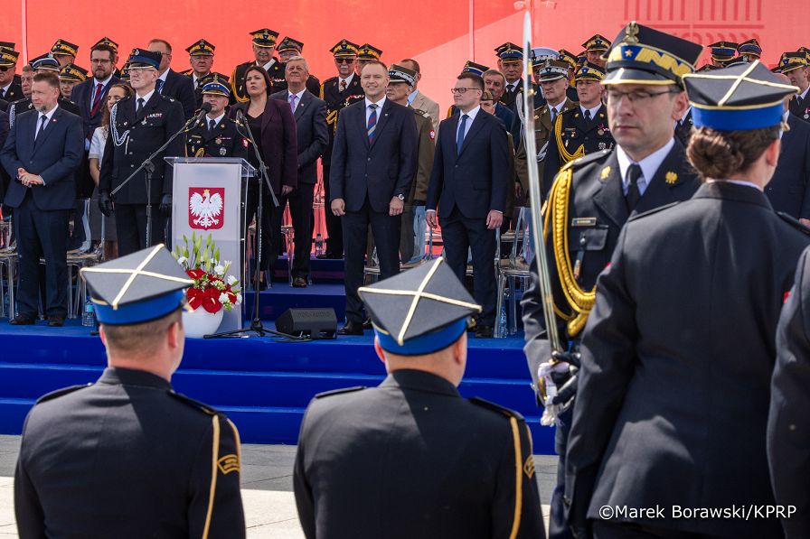 009_Karol Nawrocki_Obchody Dnia Strażaka_04-05-2026_MB2_9908.jpg.JPG