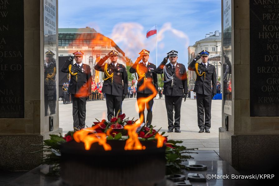 014_Karol Nawrocki_Obchody Dnia Strażaka_04-05-2026_MB1_4921.jpg.JPG
