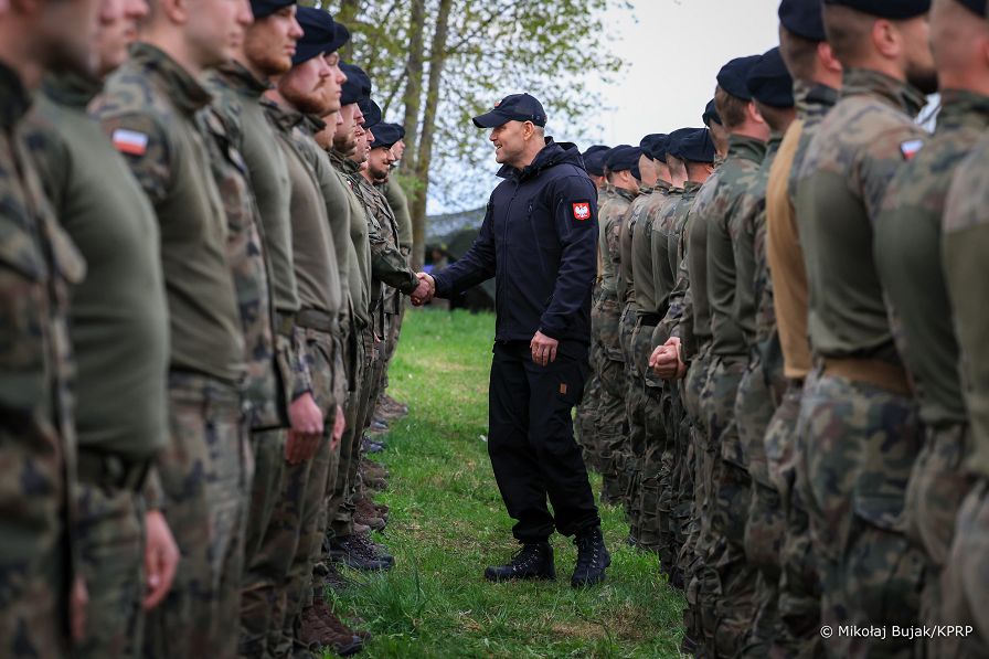 004_Prezydent_Karol_Nawrocki_spotkanie_zolnierze_Polscy_Litwa_20260506_MWB27414.jpg