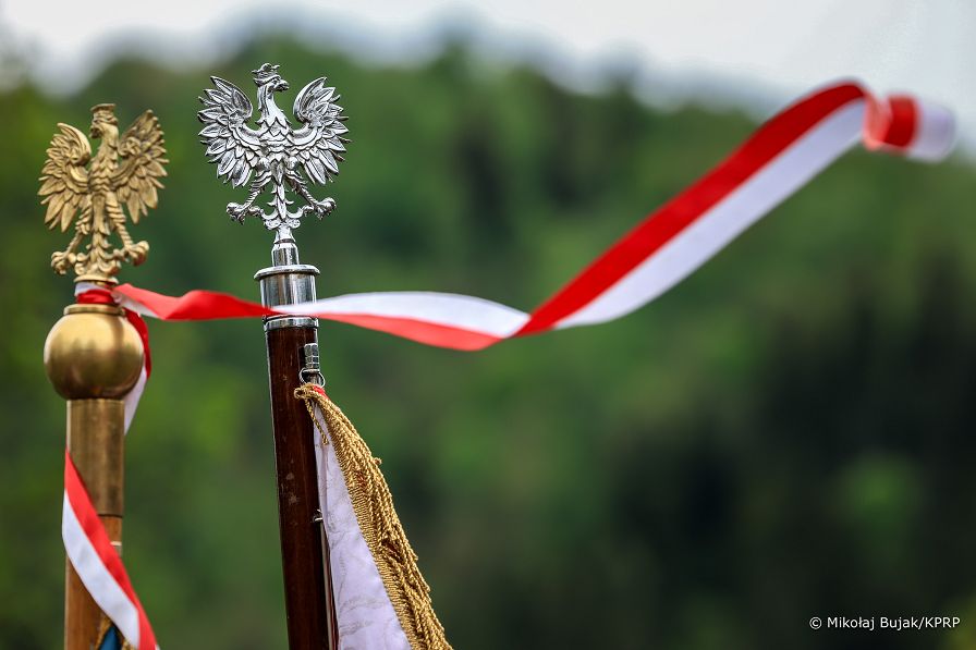 009_a_Prezydent_Karol_Nawrocki_Msza_sw_polowa_w_intencji_zamordowanych_zolnierzy_NSZ_20260507_MWB28099.jpg