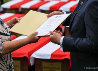 004_a_Prezydent_Karol_Nawrocki_Msza_sw_polowa_w_intencji_zamordowanych_zolnierzy_NSZ_20260507_MWB28021.jpg