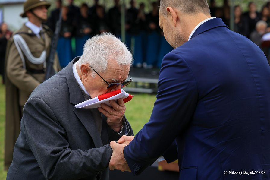 029_Prezydent_Karol_Nawrocki_Msza_sw_polowa_w_intencji_zamordowanych_zolnierzy_NSZ_20260507_MWB29861.jpg