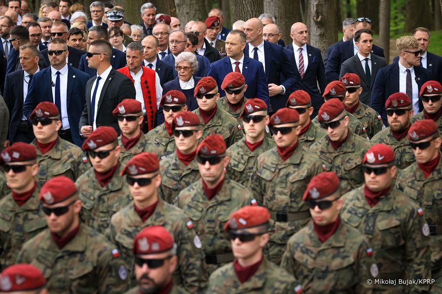 034_Prezydent_Karol_Nawrocki_Msza_sw_polowa_w_intencji_zamordowanych_zolnierzy_NSZ_20260507_MWB20633.jpg