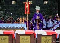 011_Prezydent_Karol_Nawrocki_Msza_sw_polowa_w_intencji_zamordowanych_zolnierzy_NSZ_20260507_MWB28164.jpg