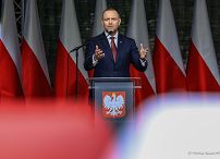020_Prezydent_Karol_Nawrocki_Msza_sw_polowa_w_intencji_zamordowanych_zolnierzy_NSZ_20260507_MWB28930.jpg