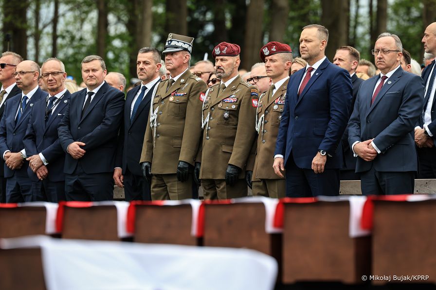 007_a_Prezydent_Karol_Nawrocki_Msza_sw_polowa_w_intencji_zamordowanych_zolnierzy_NSZ_20260507_MWB28043.jpg
