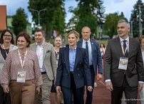 003_Prezydentowa_Marta_Nawrocka_XIV_Ogolnopolski_Zjazd_Duzych_Rodzin_20260612_340A9812.jpg