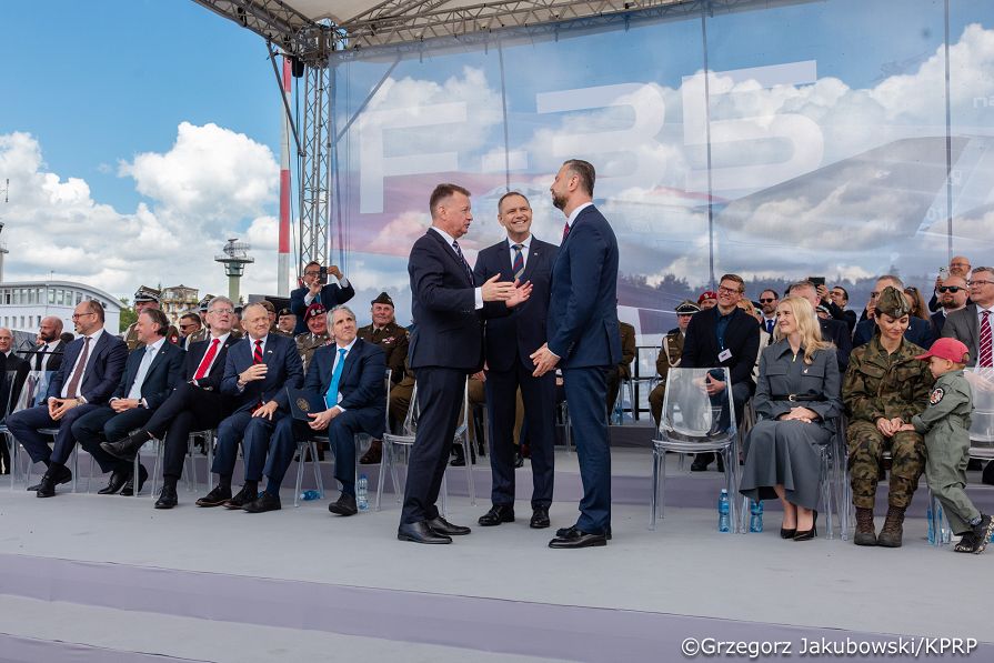 021_Prezydent Karol Nawrocki_Ceremonia oficjalnego przyj.ęcia samolotów F-35 do Sił Zbrojnych RP_12-06-2026_GJB_7180.jpg.JPG