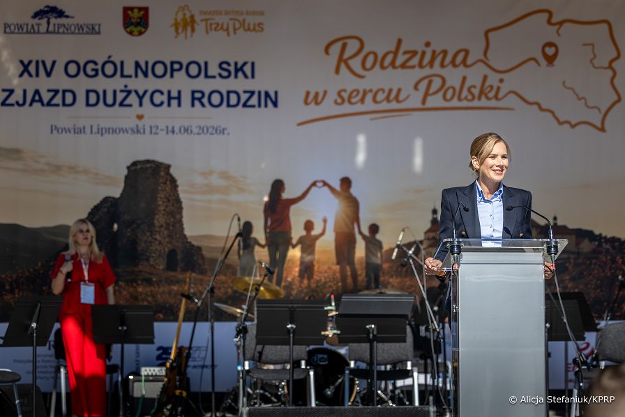 013_Prezydentowa_Marta_Nawrocka_XIV_Ogolnopolski_Zjazd_Duzych_Rodzin_20260612_340A0169.jpg
