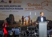 013_Prezydentowa_Marta_Nawrocka_XIV_Ogolnopolski_Zjazd_Duzych_Rodzin_20260612_340A0169.jpg