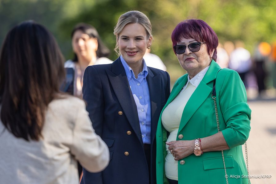016_Prezydentowa_Marta_Nawrocka_XIV_Ogolnopolski_Zjazd_Duzych_Rodzin_20260612_340A0342.jpg