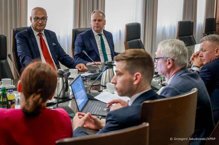003_Minister_Karol_Rabenda_Doradca_Alvin_Gajadhur_spotkanie_bezpieczenstwo_ruchu_drogowego_20260611_1S7A5765.jpg