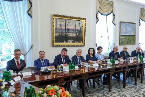 004_Minister_Pawel_Szefernaker_i_Adam_Andruszkiewicz_spotkanie_Korporacje_Samorzadowe_Belweder_20260616_PK1_9757.jpg