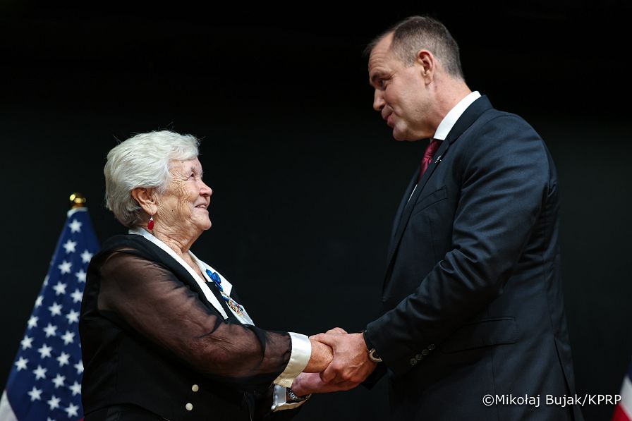 012_Prezydent Karol Nawrocki_Clearwater_Spotkanie z Polonią w centrum Jana Pawła II_16-06-2026_MWB25041.jpg.JPG