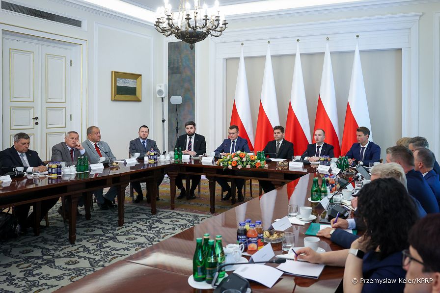 007_Minister_Pawel_Szefernaker_i_Adam_Andruszkiewicz_spotkanie_Korporacje_Samorzadowe_Belweder_20260616_PK1_9792.jpg
