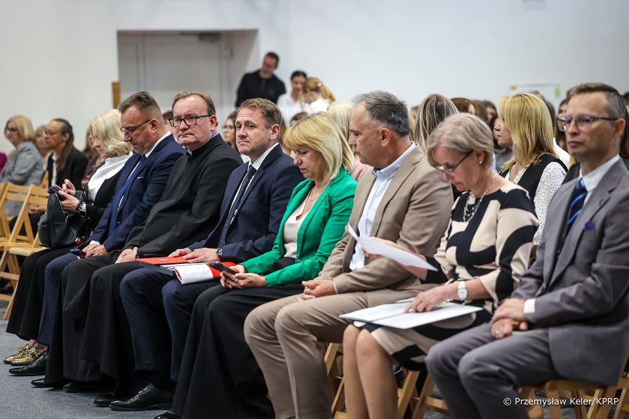 006_Minister_Mateusz_Kotecki_tablica_odsloniecie_Serce_dla_Inki_20260616_PK2_8427.jpg
