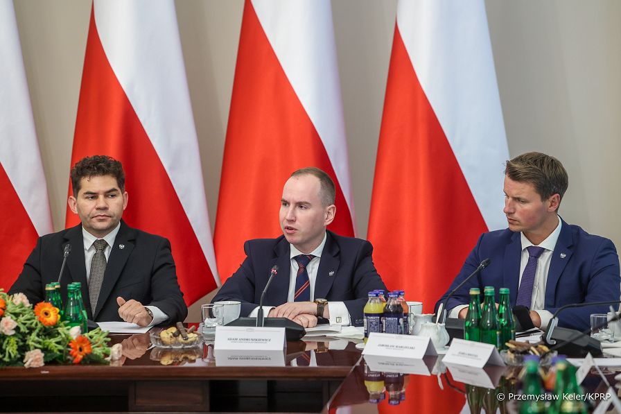 009_Minister_Pawel_Szefernaker_i_Adam_Andruszkiewicz_spotkanie_Korporacje_Samorzadowe_Belweder_20260616_PK2_8713.jpg