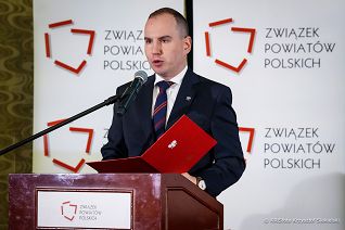 001_Minister_Adam_Andruszkiewicz_Karpacz_list_Zwiazek_Powiatow_Polskich_20260617_67A04430.jpg