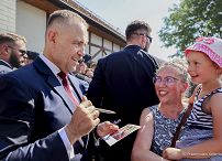 30_Karol_Nawrocki_spotkanie_mieszkancy_Grabowka_20260620_PK1_4431.jpg