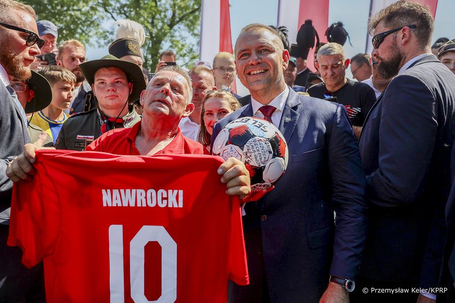 25_Karol_Nawrocki_spotkanie_mieszkancy_Grabowka_20260620_PK1_4093.jpg