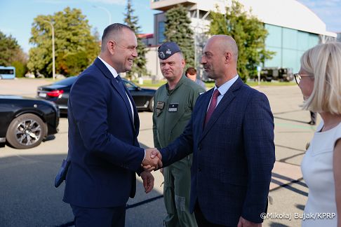 005_Prezydent Karol Nawrocki_Wylot do Turcji_22-06-2026_MWB11188.jpg.JPG