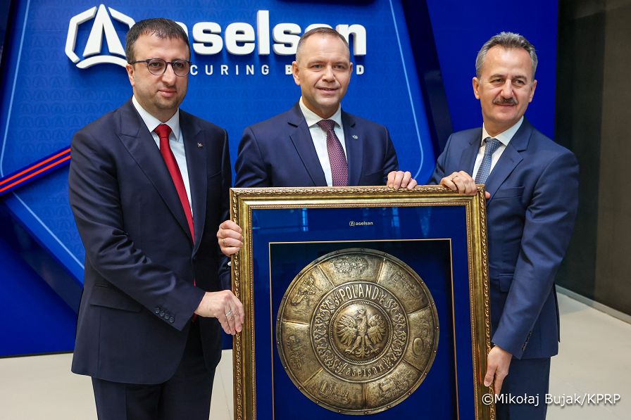 017_Prezydent Karol Nawrocki_Wizyta w firmie zbrojeniowej Aselsan_23-06-2026_MWB12410.jpg.JPG