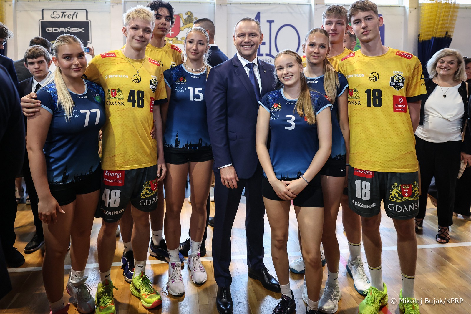 030_Prezydent_Karol_Nawrocki_jubileusz_80_lecia_IV_LO_z_OMS_20260603_MWB17198.jpg [1.19 MB]