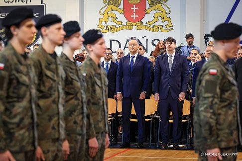 004_Prezydent_Karol_Nawrocki_jubileusz_80_lecia_IV_LO_z_OMS_20260603_MWB27795.jpg
