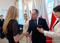 001_Spotkanie Pierwszej Damy z nastolatkami, którzy uratowali mężczyznę w Stawie Barbara w Katowicach_30-06-2026_7C6A4930.jpg.JPG