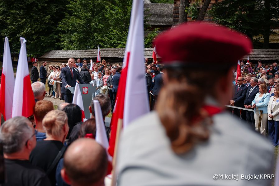 019_Prezydent Karol Nawrocki_Radruż_Narodowy Dzień Pamięci o Polakach - Ofiarach Ludobójstwa dokonanego przez OUN i UPA_11-07-2026_MWB11479.jpg.JPG