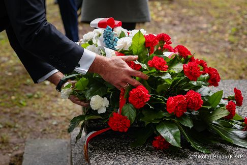 015_Prezydent Karol Nawrocki_Radruż_Narodowy Dzień Pamięci o Polakach - Ofiarach Ludobójstwa dokonanego przez OUN i UPA_11-07-2026_MWB10730.jpg.JPG