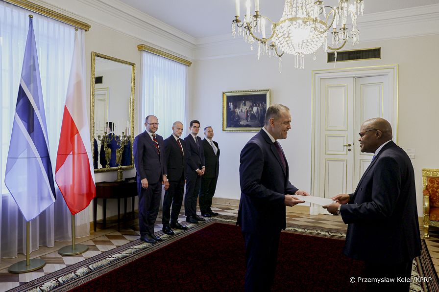 31_Karol_Nawrocki_John_Thomas_Dipowe_Ambasador_Botswany _20260721_PK1_1367.jpg