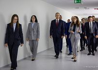 019_Prezydent_Karol_Nawrocki_wizyta_Olimp_Nutrifarm_Debica_20260723_MWB15563.jpg