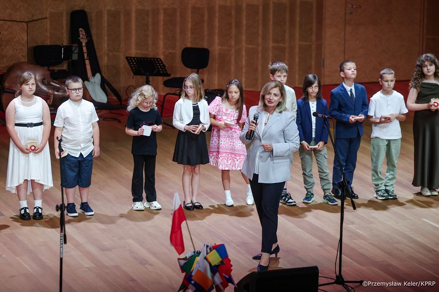012_Minister Agnieszka Jędrzak_XVII Gala konkursu Być Polakiem_28-07-2026_PK2_2493.jpg.JPG