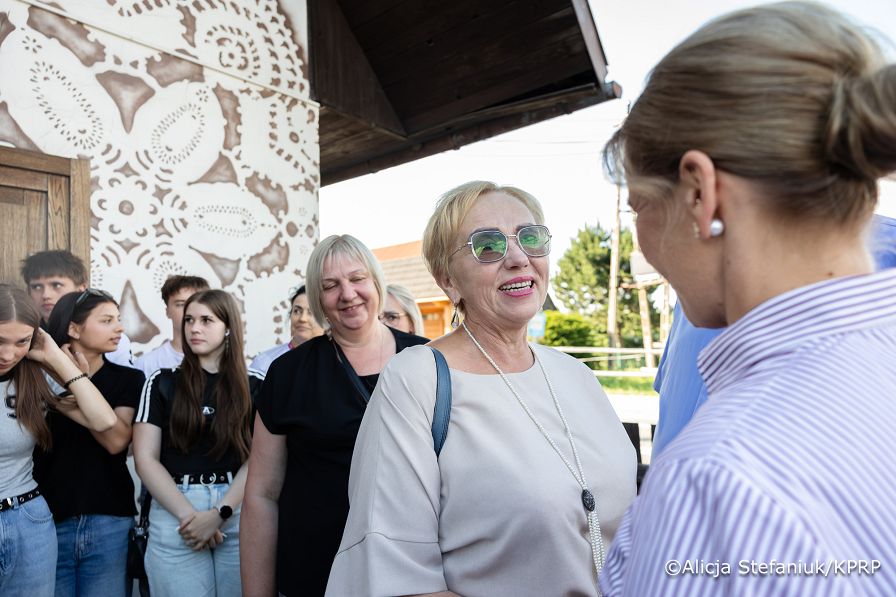 019_Pierwsza Dama Marta Nawrocka_Wisław_Spotkanie z młodzieżą z Litwy_02-07-2026_7C6A6516.jpg.JPG