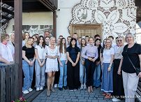 020_Pierwsza Dama Marta Nawrocka_Wisław_Spotkanie z młodzieżą z Litwy_02-07-2026_7C6A6533.jpg.JPG