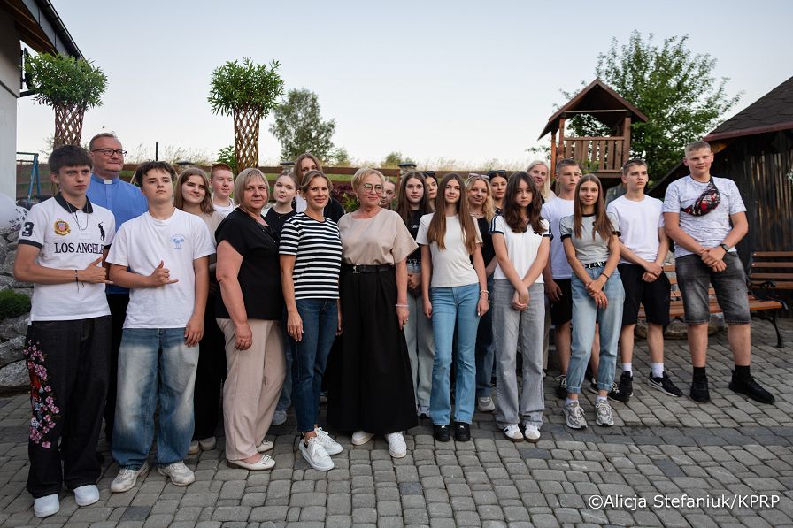 025_Pierwsza Dama Marta Nawrocka_Wisław_Spotkanie z młodzieżą z Litwy_02-07-2026_7C6A6769.jpg.JPG