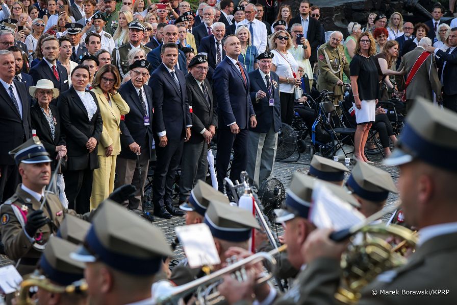 010_Prezydent_Karol_Nawrocki_Msza_sw_polowa_Apel_Poleglych_obchody_82_rocznicy_Powstania_Warszawskiego_20260731_MB_21901.jpg