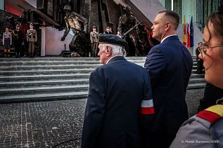006_b_Prezydent_Karol_Nawrocki_Msza_sw_polowa_Apel_Poleglych_obchody_82_rocznicy_Powstania_Warszawskiego_20260731_MB_14911.jpg